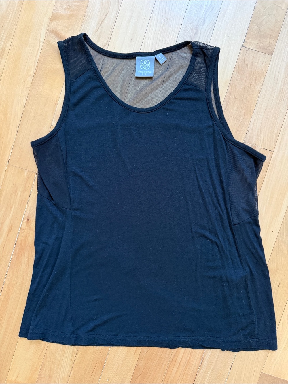 Daisy Fuentes FIT Black Mesh-Inset Scoop Neck Tank Small